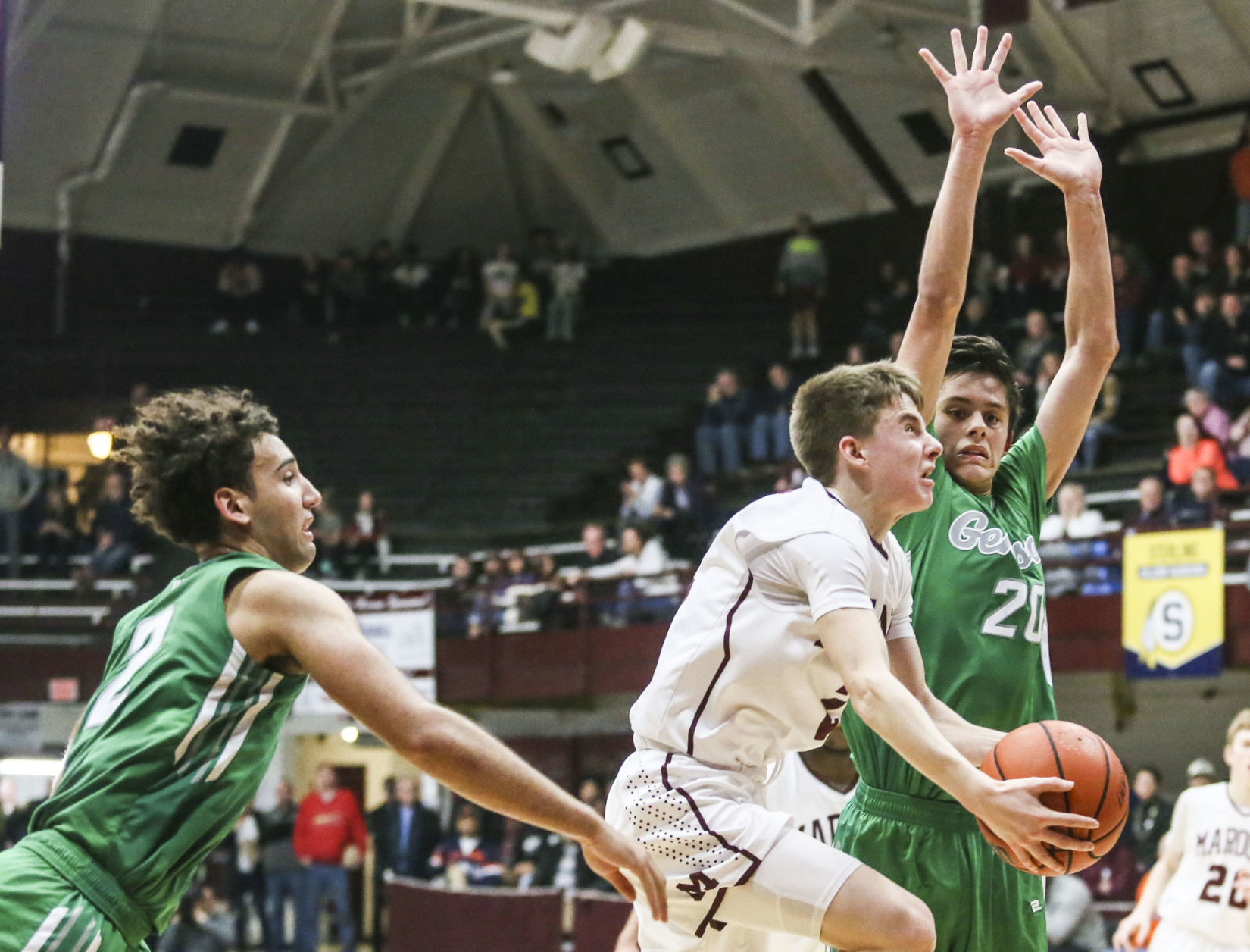 013120-qc-spt-gen-moline-hoops-10.JPG